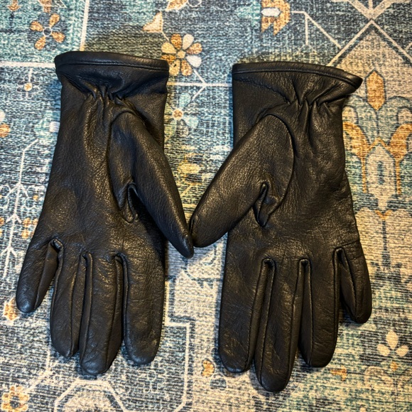 NWOT GAP Genuine Leather Gloves, Size S/M - Picture 2 of 4